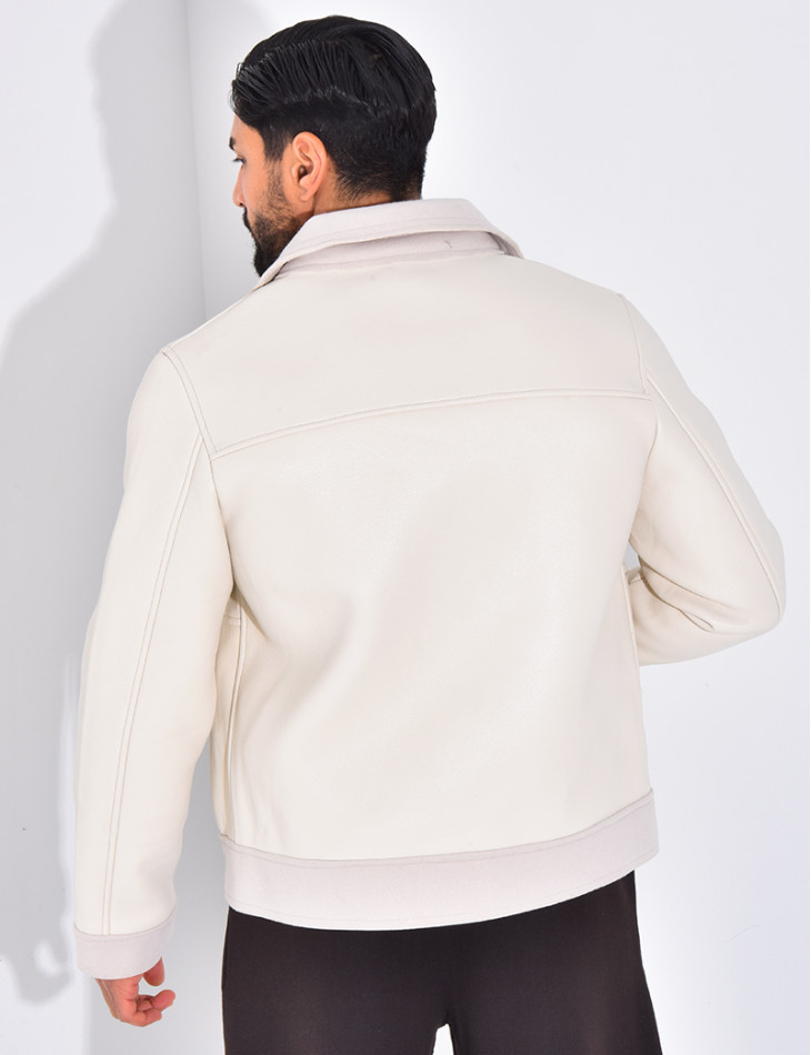 Veste en similicuir aux extrémitées contrastantes