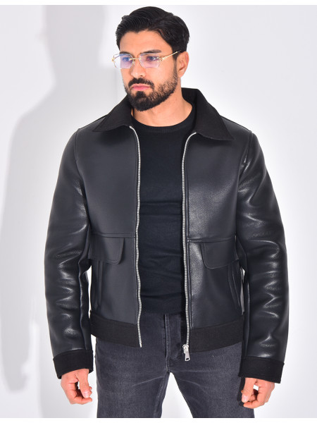 Veste en similicuir aux extrémitées contrastantes