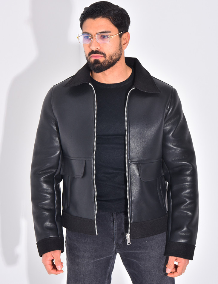 Veste en similicuir aux extrémitées contrastantes
