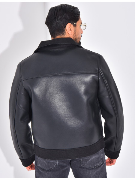 Veste en similicuir aux extrémitées contrastantes