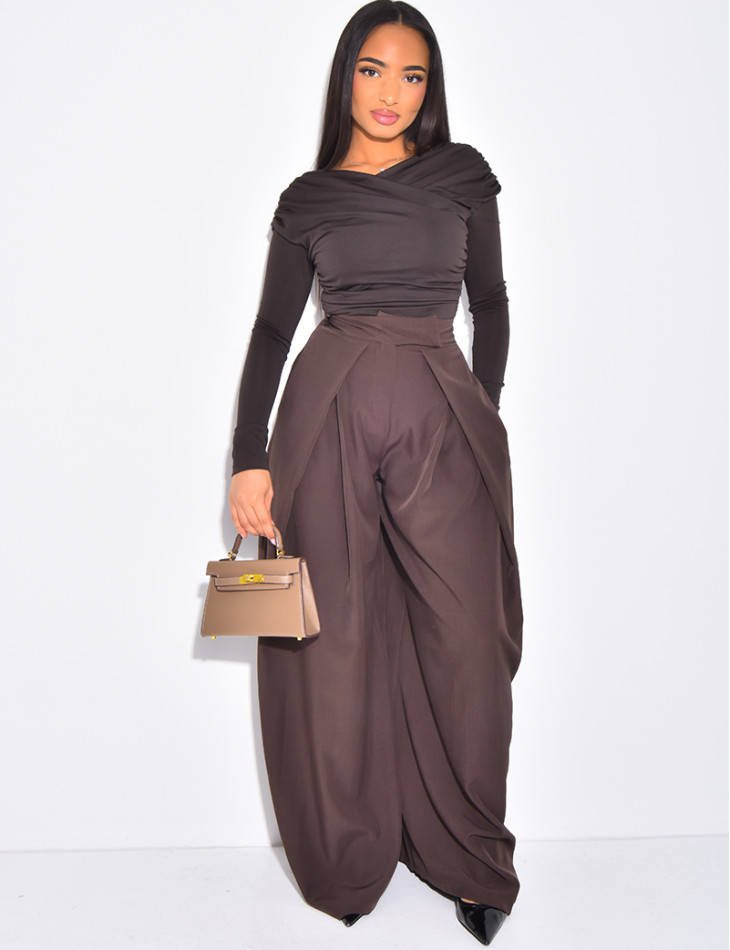 Langärmliges Oberteil mit drapiertem Wickeleffekt