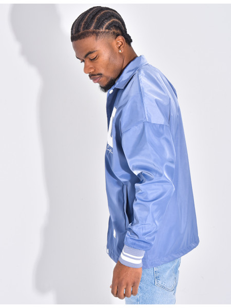 Veste fine avec la lettre C