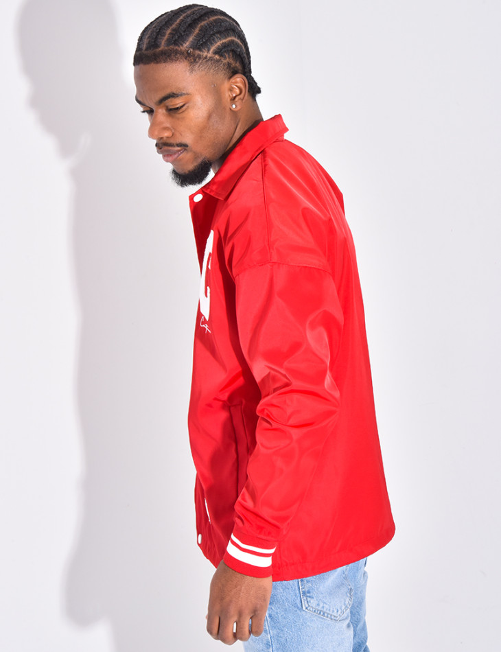 Thin jacket with letter C