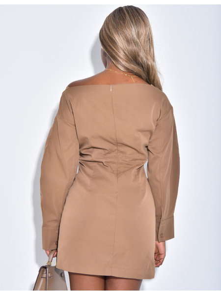 Robe courte col bateau effet cintrée à la taille