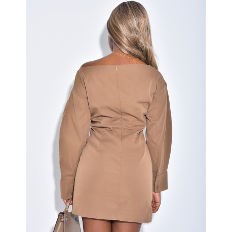 Robe courte col bateau effet cintrée à la taille