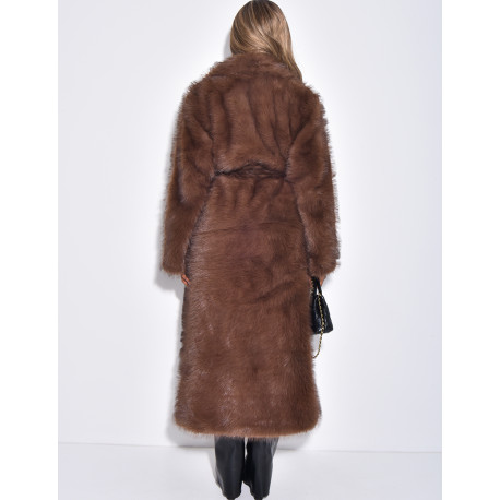 Veste très longue en fausse fourrure et ceinture à la taille