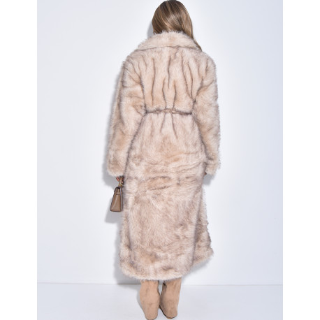 Veste très longue en fausse fourrure et ceinture à la taille