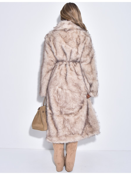 Veste très longue en fausse fourrure et ceinture à la taille