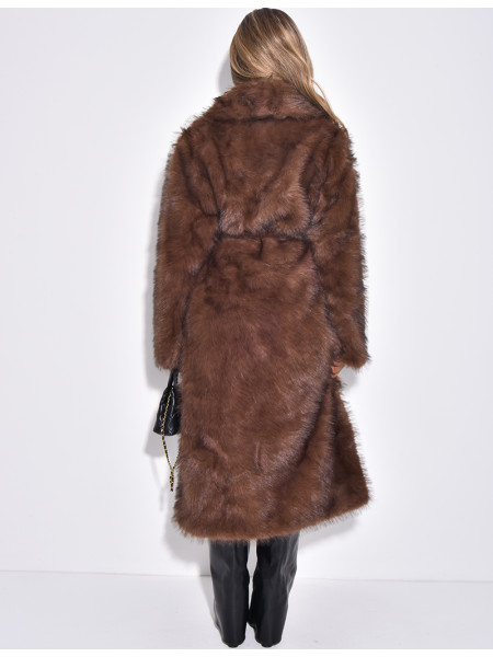Veste très longue en fausse fourrure et ceinture à la taille