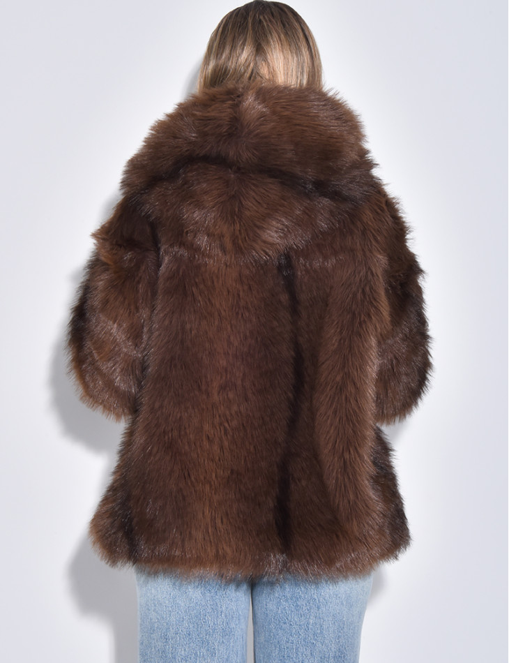 Veste en fausse fourure à capuche