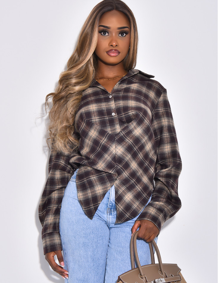 Chemise cintré à carreaux effet croisé sur l'avant