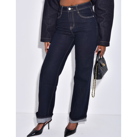 Jeans coupe droite bleu foncé à revers aux chevilles