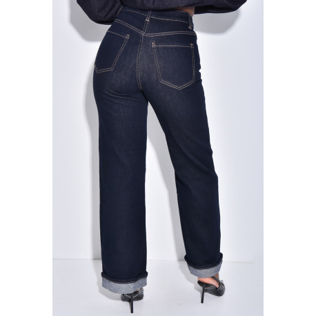 Jeans coupe droite bleu foncé à revers aux chevilles