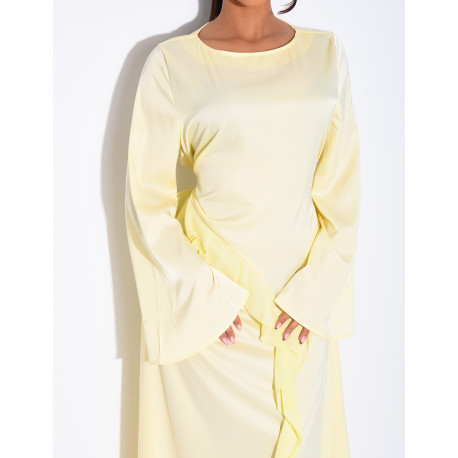 Longue robe en satin premium à nouer à la taille