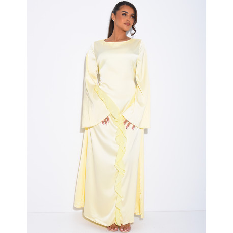 Longue robe en satin premium à nouer à la taille