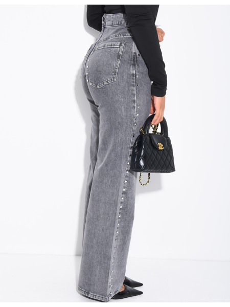 Jeans coupe droite délavé à clous sur les bordures