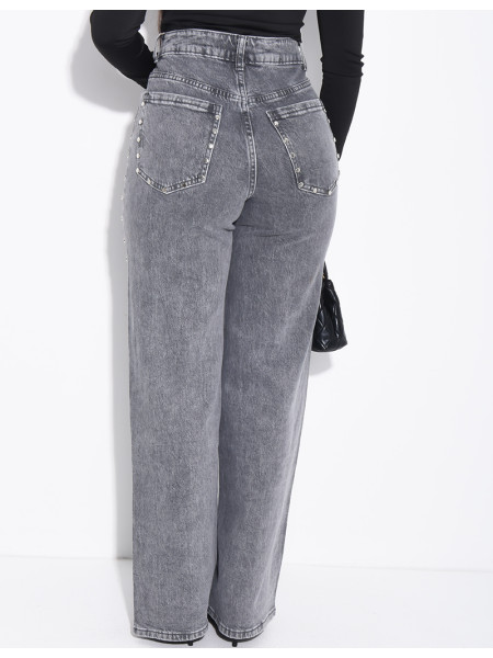 Jeans coupe droite délavé à clous sur les bordures