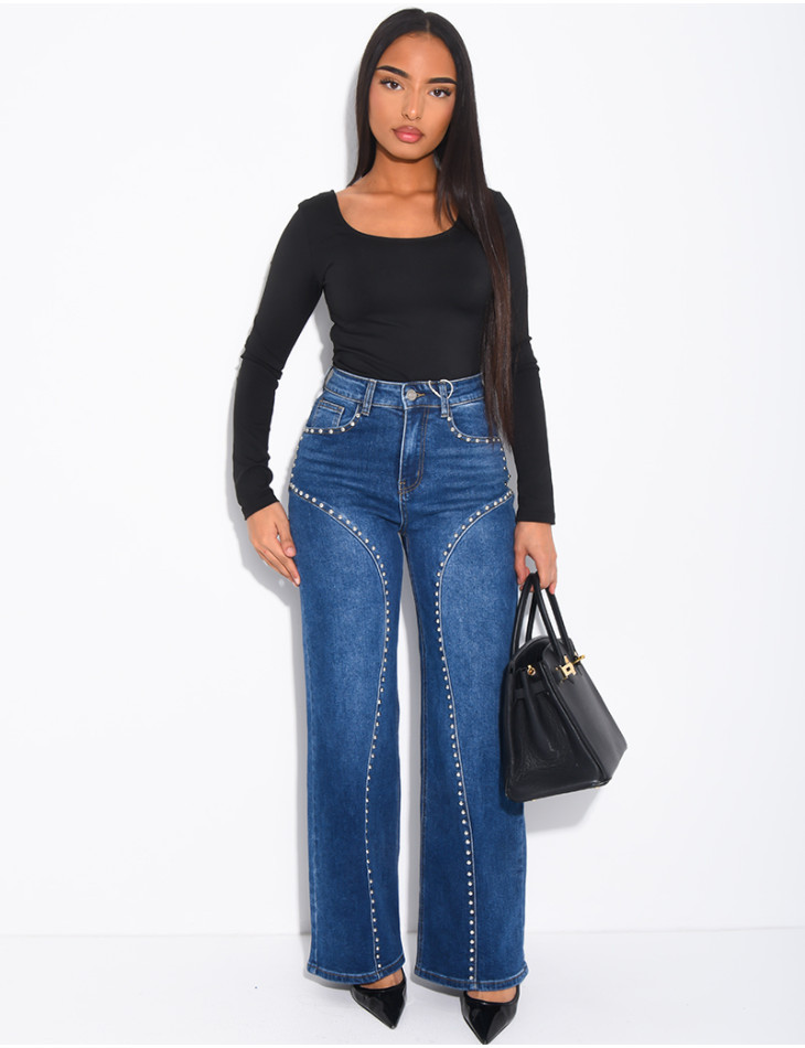 Jeans coupe droite à clous et coutures contrastantes