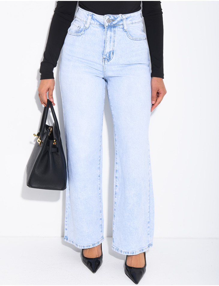 Jeans coupe droite à délavage très clair