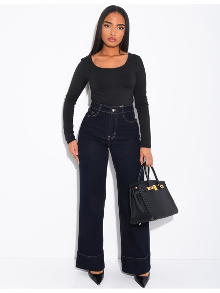 Jeans coupe droite bleu foncé à revers aux chevilles