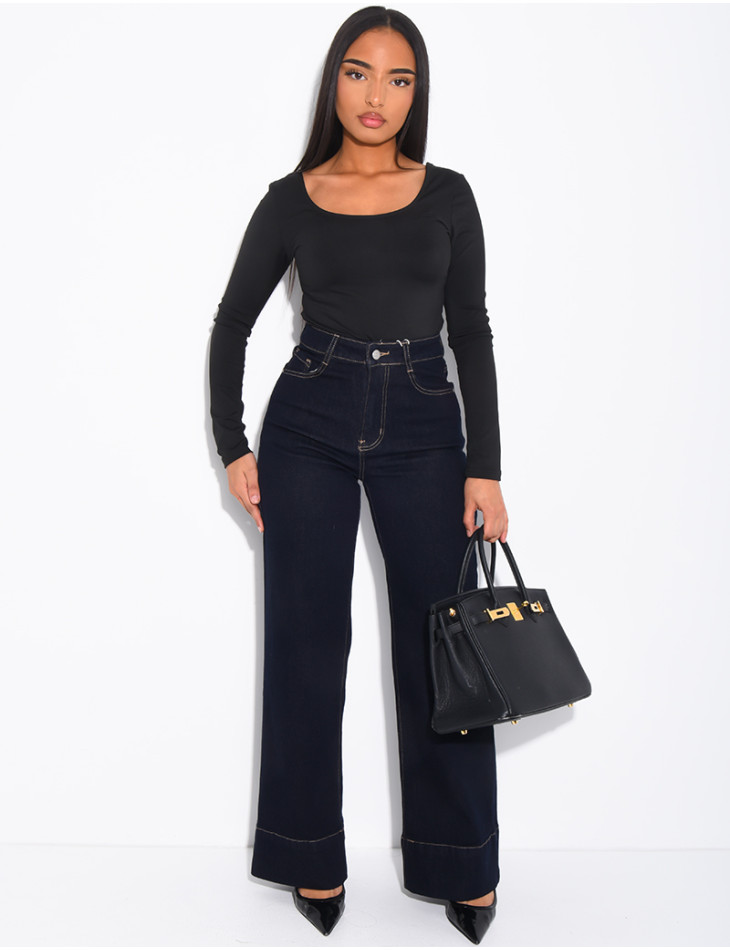 Jeans coupe droite bleu foncé à revers aux chevilles