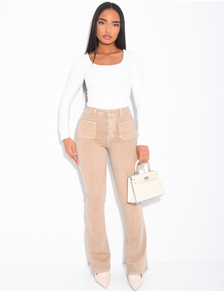 jeans flare stretch à poches sur l'avant