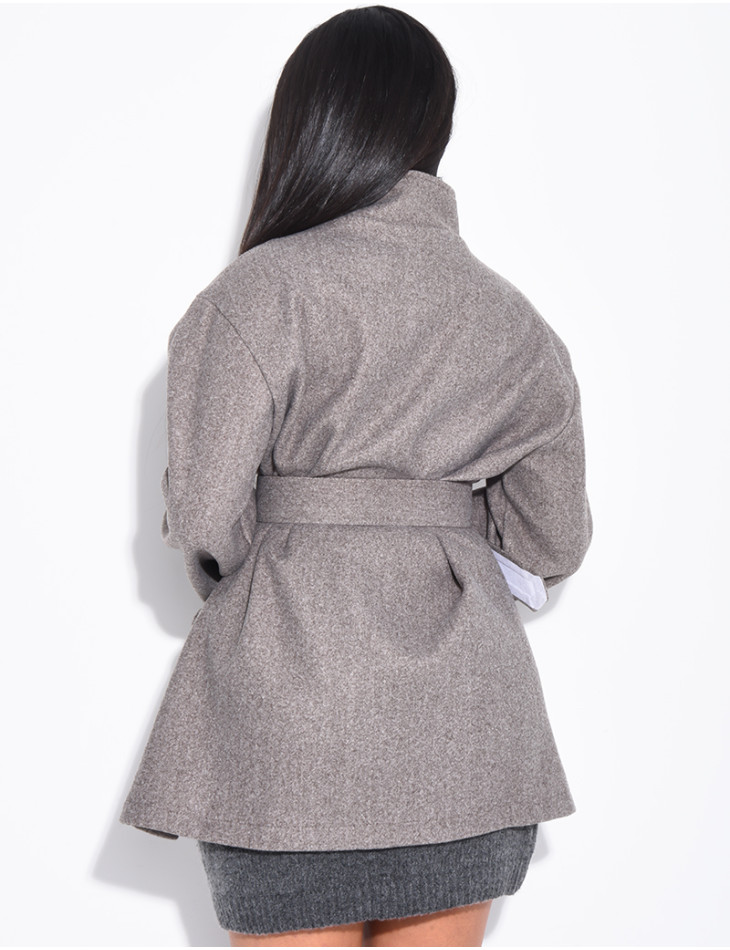 Mid-length felt coat with belt