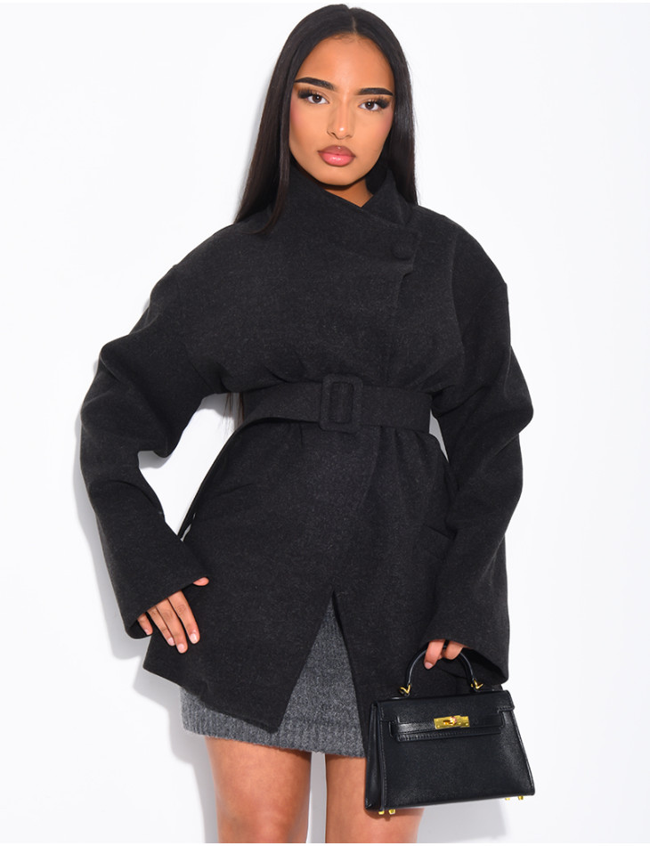 Mid-length felt coat with belt