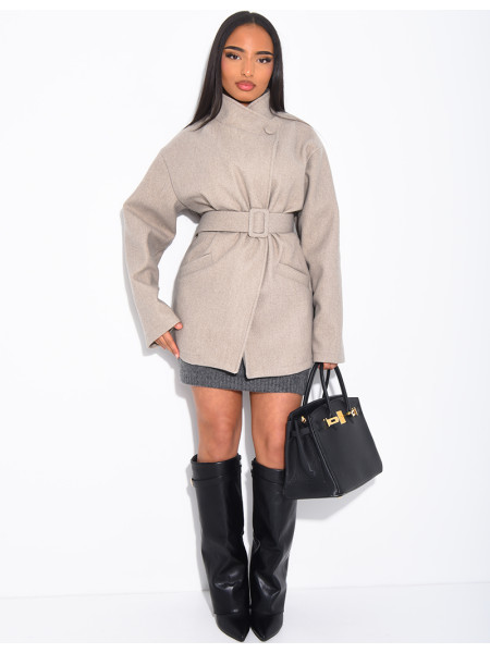 Halblanger Mantel aus Filz mit Gürtel