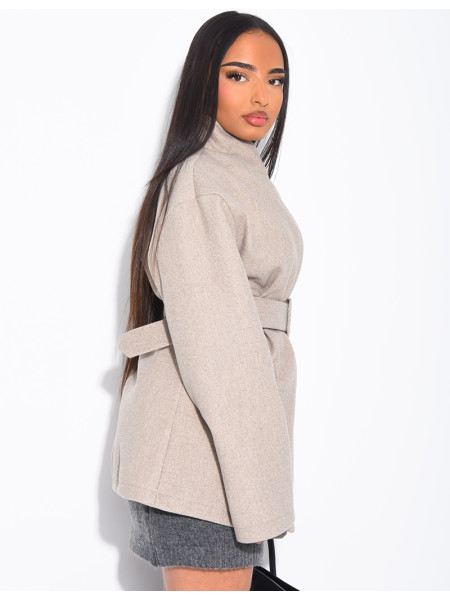 Halblanger Mantel aus Filz mit Gürtel