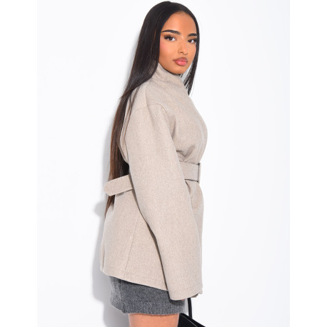 Halblanger Mantel aus Filz mit Gürtel