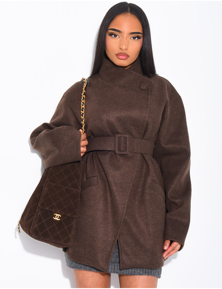 Manteau mi-long en feutrine avec ceinture
