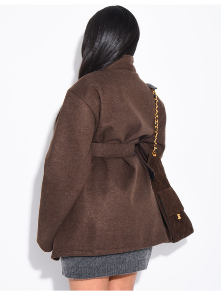 Manteau mi-long en feutrine avec ceinture