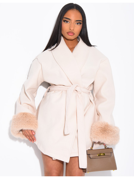 Short wrap coat with fur on the sleeves