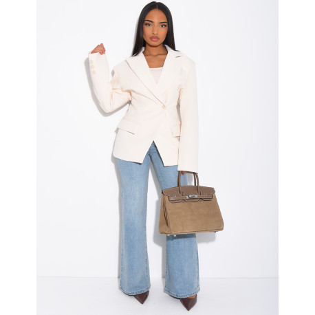 Premium blazer with fitted waist