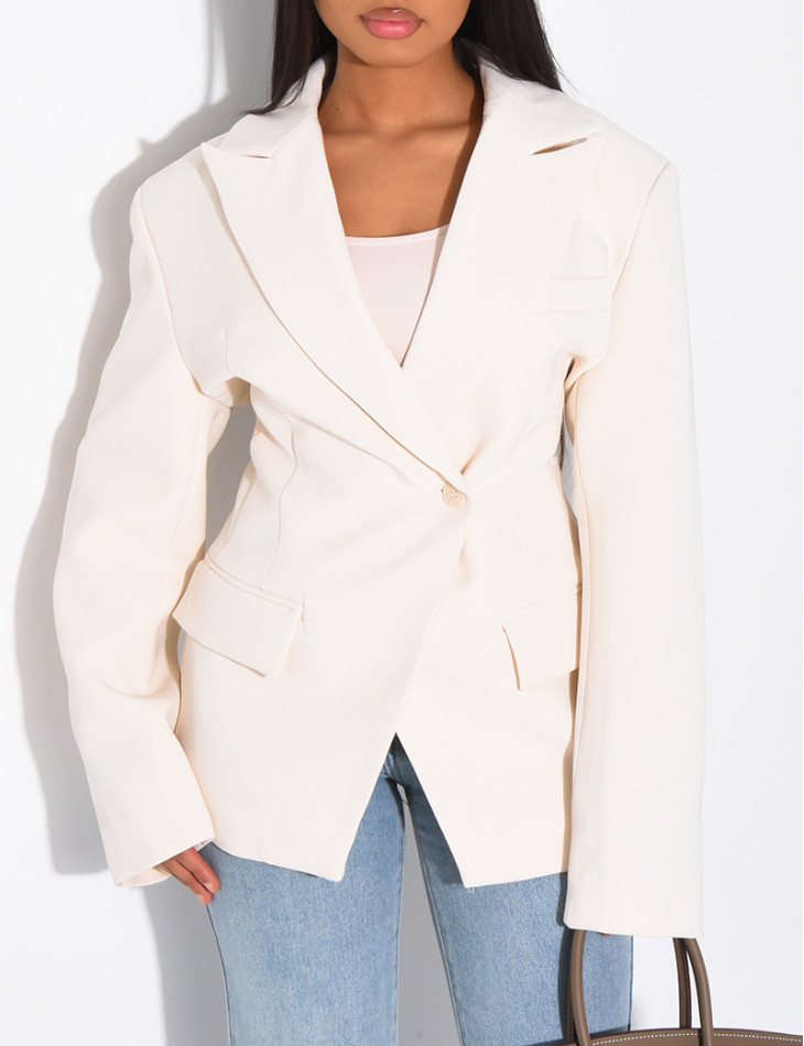 Premium blazer with fitted waist