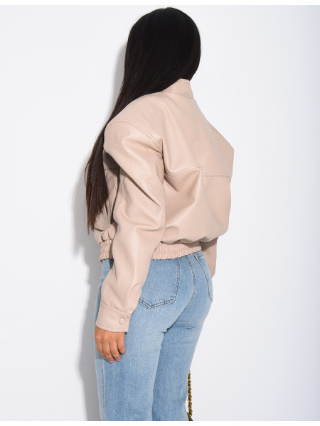 Kurze Bomberjacke aus genarbtem Kunstleder mit Schulterpolstern