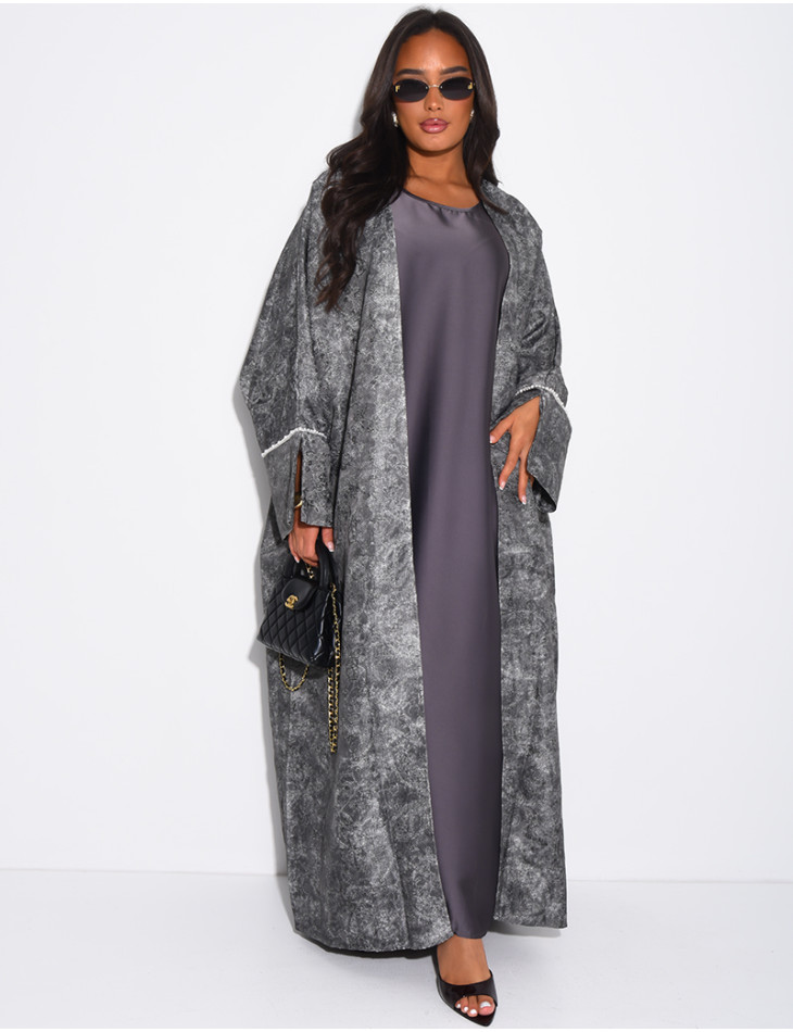 Ensemble robe en satin et kimono texturé à perles aux poignets