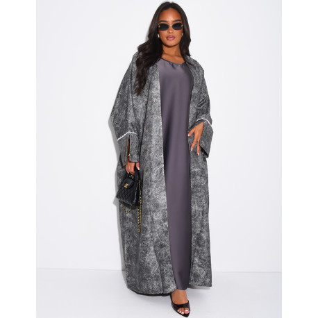 Ensemble robe en satin et kimono texturé à perles aux poignets