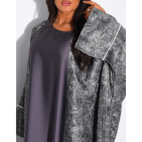 Ensemble robe en satin et kimono texturé à perles aux poignets