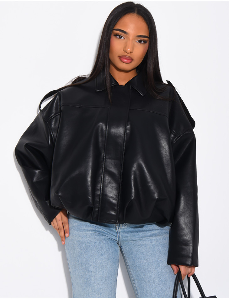 Bomberjacke aus Kunstleder mit weiten Ärmeln