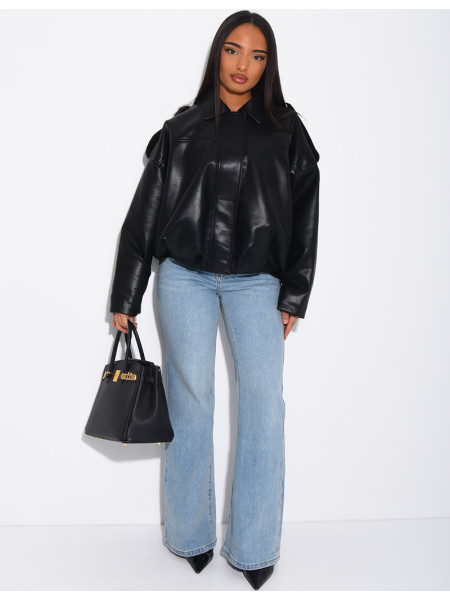 Bomberjacke aus Kunstleder mit weiten Ärmeln