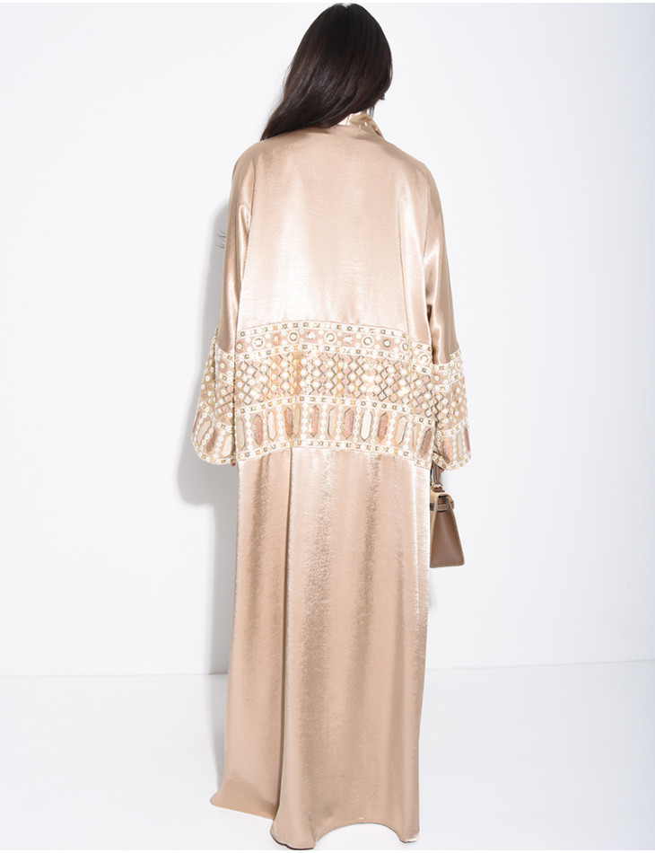 Ensemble robe et kimono en satin à motifs brodés