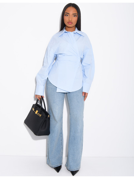 Tailliertes Hemd mit seitlichen Verschlüssen