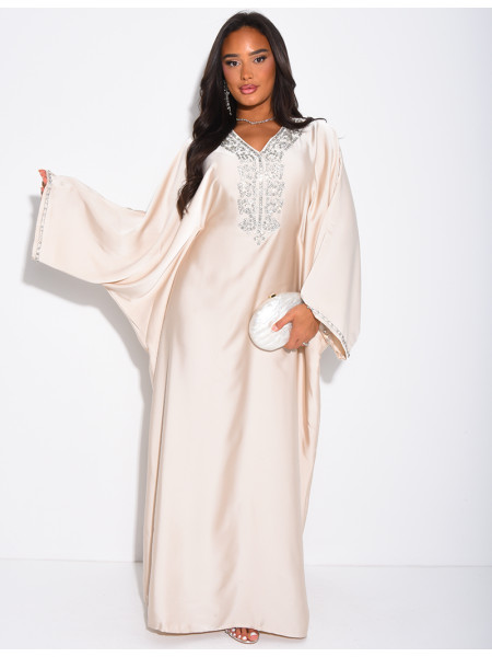 Abaya papillon à cristaux sur le col et les bordures
