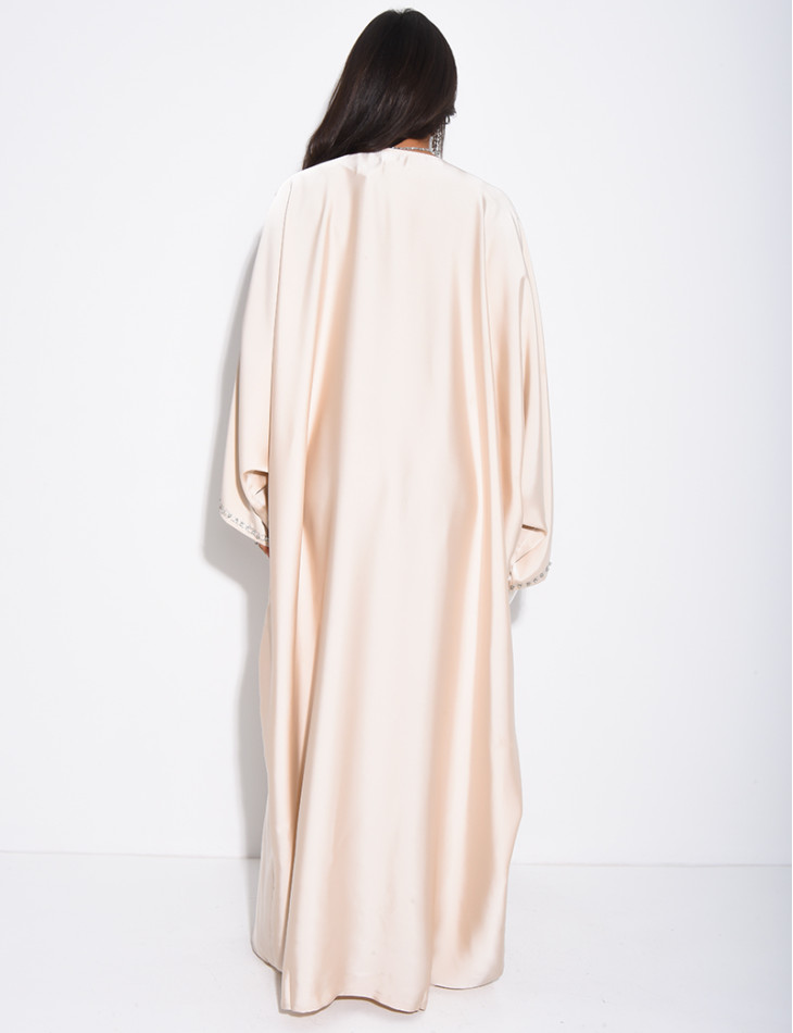 Abaya papillon à cristaux sur le col et les bordures