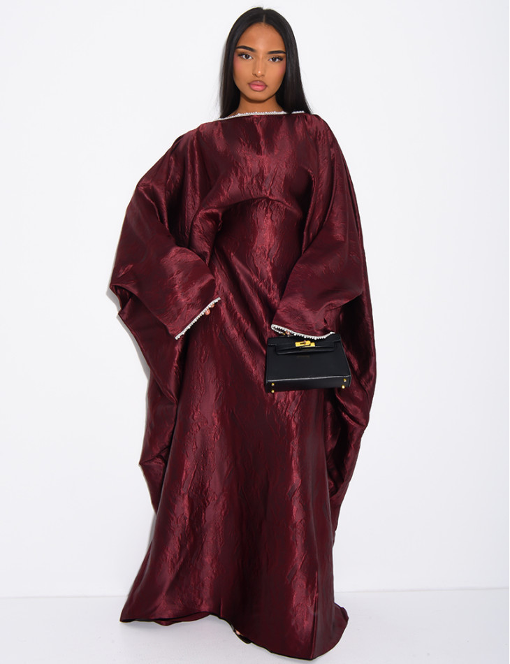 Robe ample à bordures en perles