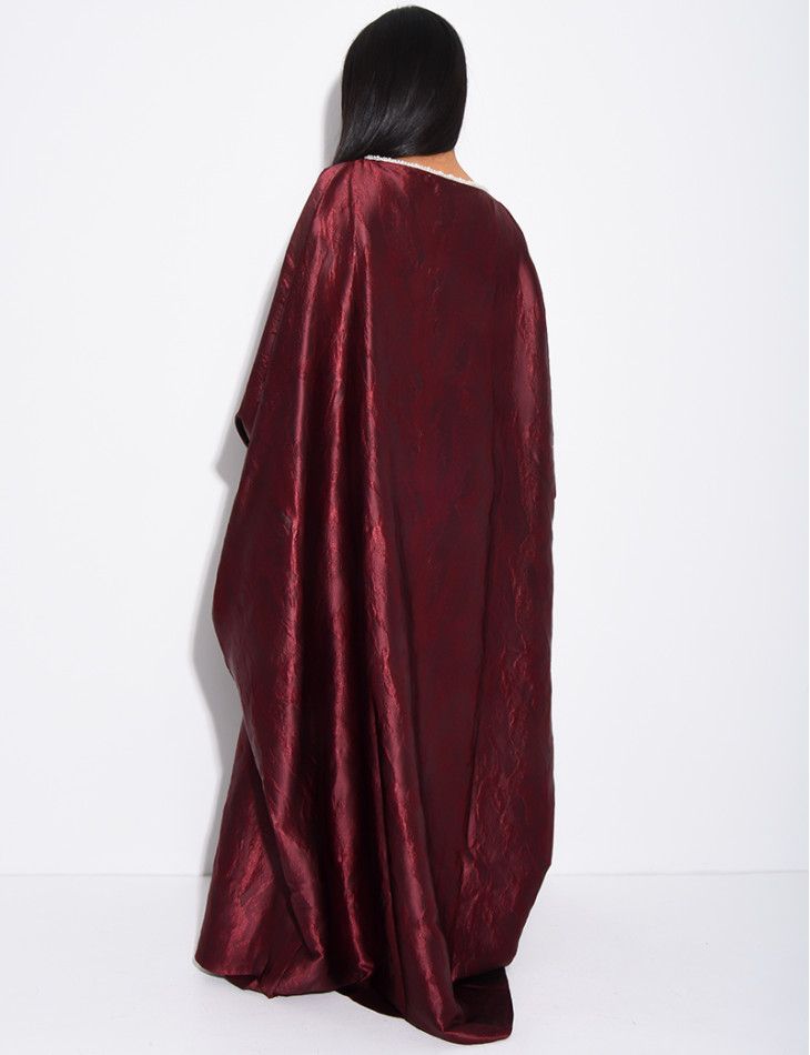 Robe ample à bordures en perles