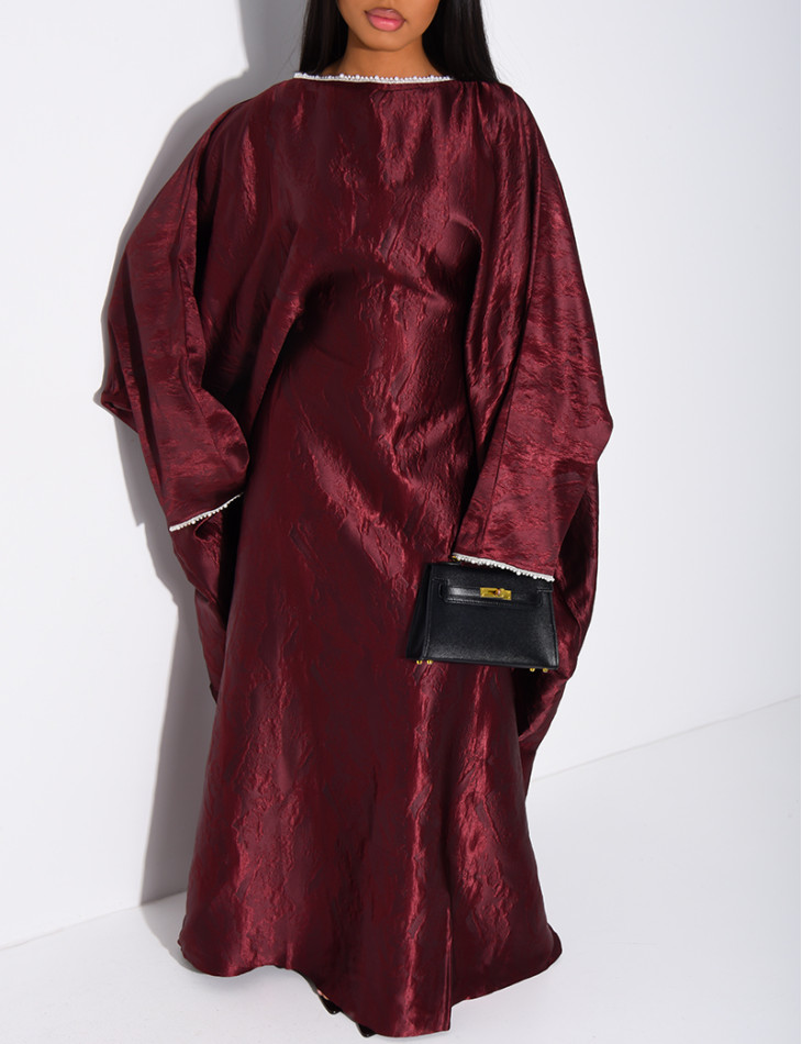 Robe ample à bordures en perles