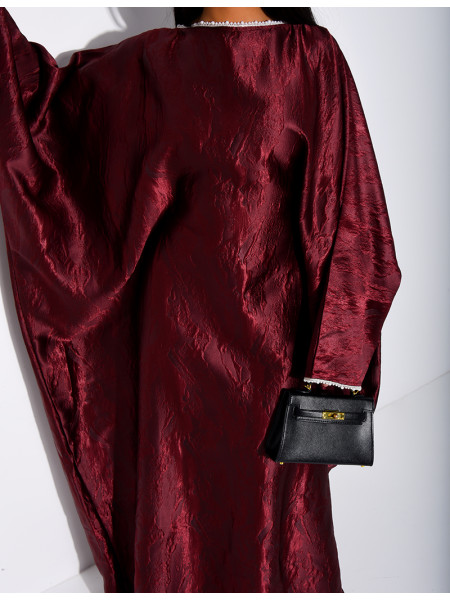 Robe ample à bordures en perles
